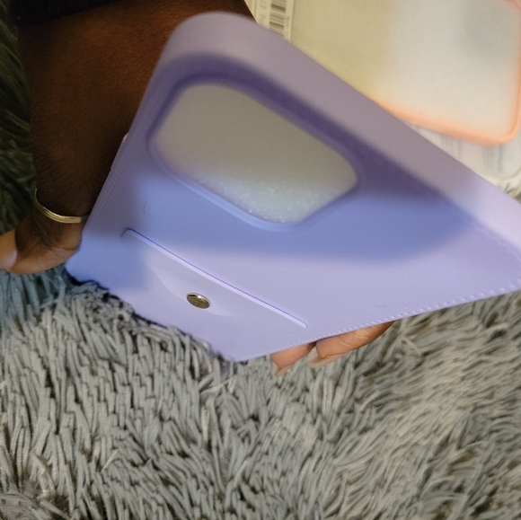 2 iphone 12 Pro Max Cases - Picture 6 of 11